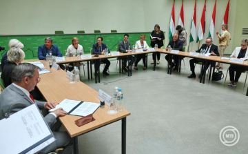 Együttműködési megállapodást kötött a BYD a dél-alföldi régió szakképzési centrumaival és az SZTE-vel