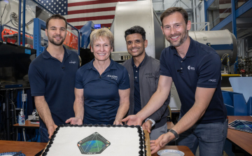 Sikeresen teljesítették a magyar űrhajósok a NASA kiképzését