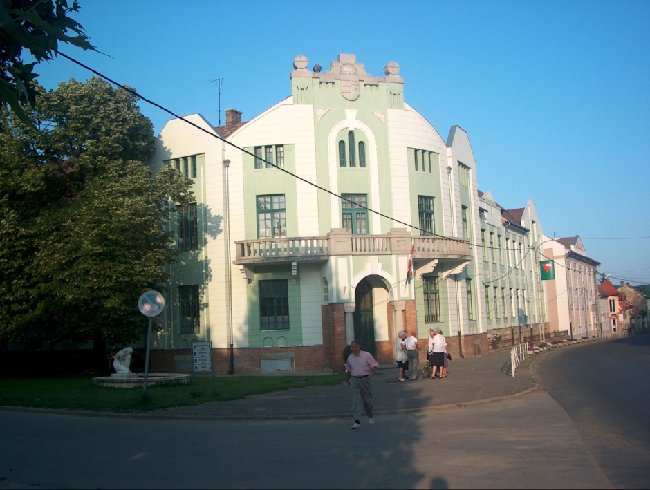 Hőgyész